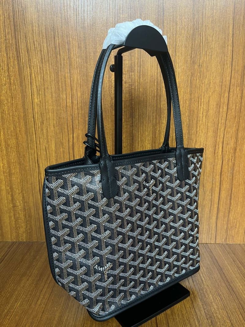 Goyard Shopping Bags